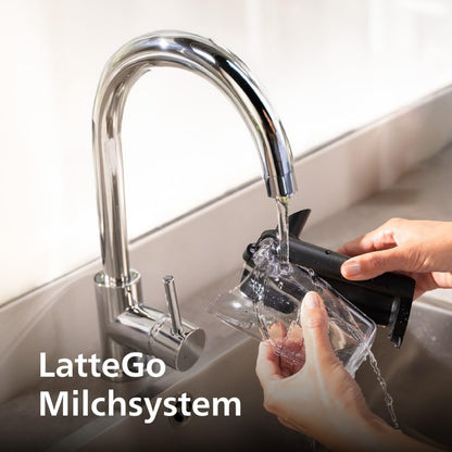Wählen Sie eines von 20 köstlichen Kaffeerezepten auf dem LatteGo 5500. Vom Milchkaffee bis zum erfrischenden Eiskaffee. LatteGo macht seidig weichen Schaum