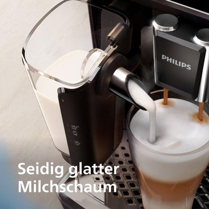 Wählen Sie eines von 20 köstlichen Kaffeerezepten auf dem LatteGo 5500. Vom Milchkaffee bis zum erfrischenden Eiskaffee. LatteGo macht seidig weichen Schaum